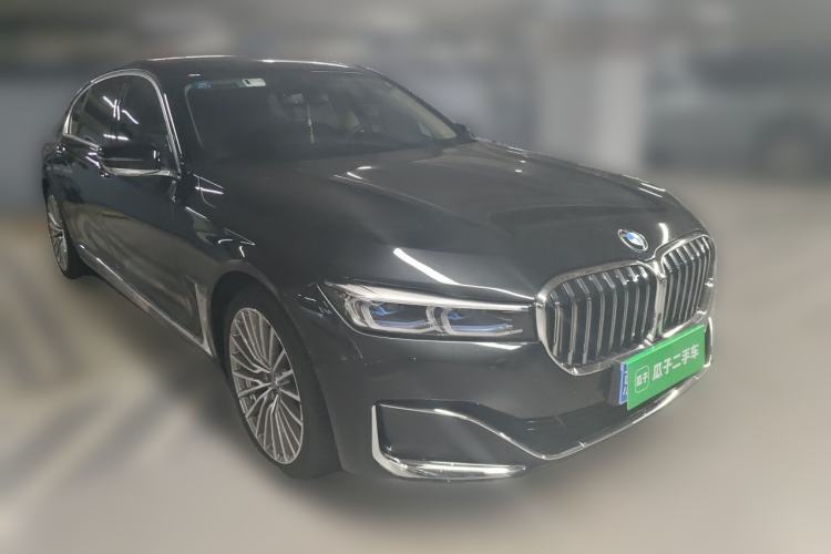 Used BMW 7 Series 2019 Updated 740Li Luxury Package Premium Edition Front Right 45 Deg