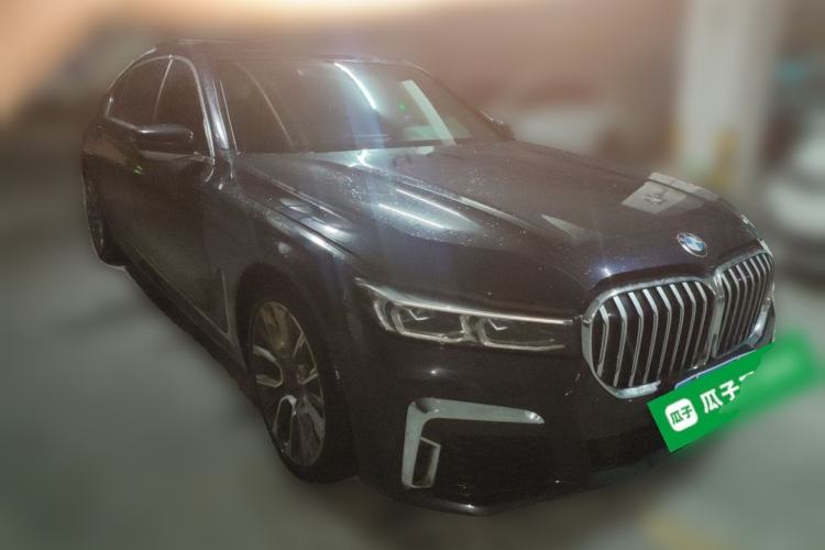 Used BMW 7 Series 2019 Restyled 740Li Leading Edition M Sport Package Front Right 45 Deg
