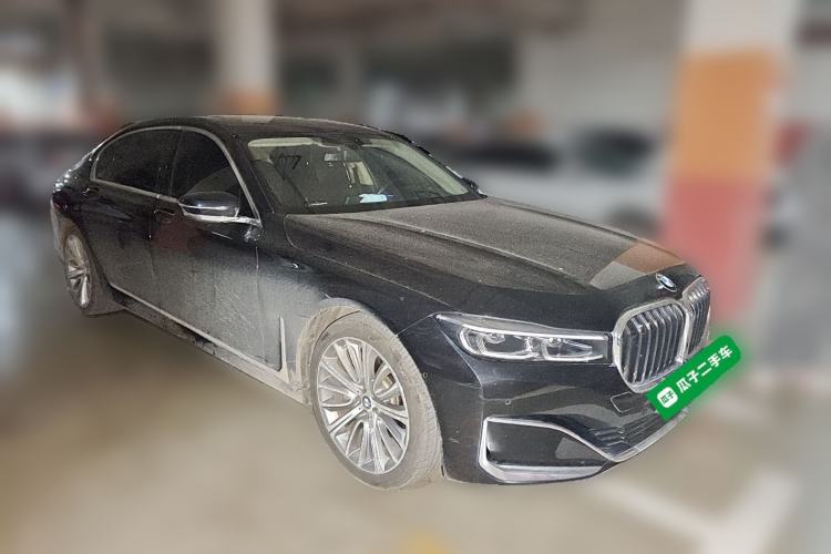 Used BMW 7 Series 2019 740Li Leading Edition Luxury Package Front Right 45 Deg