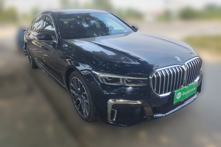 Used BMW 7 Series 2019 Restyled 740Li Leading Luxury Package Front Right 45 Deg
