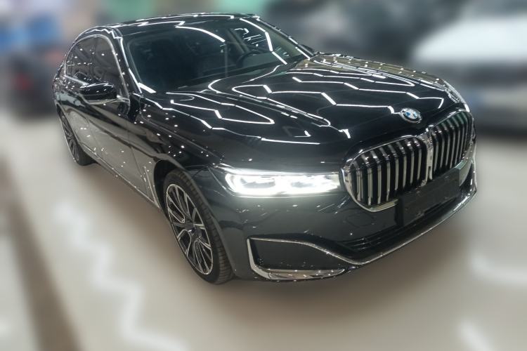 Used BMW 7 Series 2019 Restyled 740Li Leading Luxury Package Front Right 45 Deg