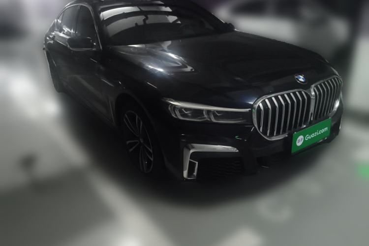 Used BMW 7 Series 2019 730Li M Sport Package Front Right 45 Deg