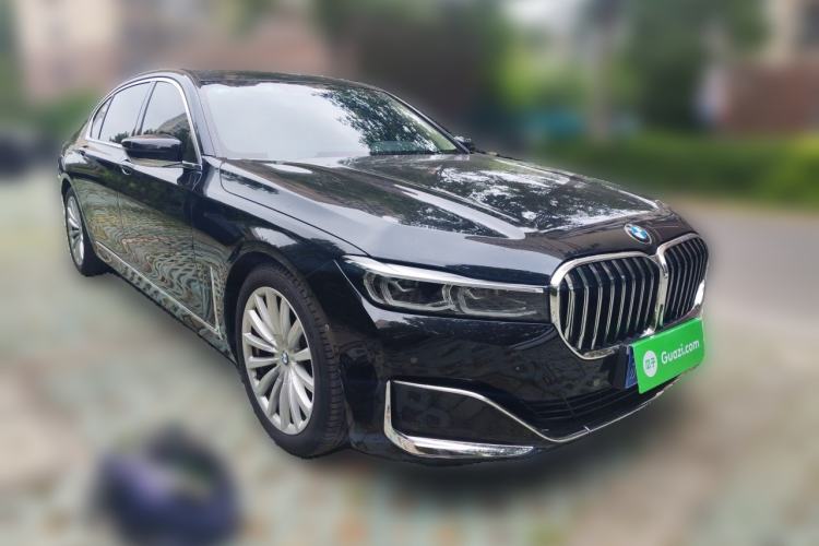 Used BMW 7 Series 2019 Updated 730Li Luxury Package Front Right 45 Deg