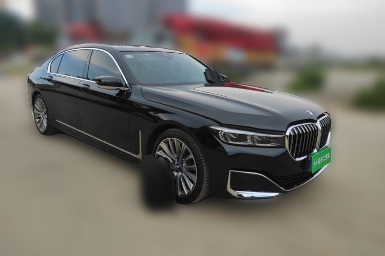 Used BMW 7 Series 2019 Restyled 740Li Leading Luxury Package Front Right 45 Deg