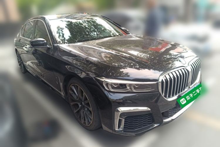 Used BMW 7 Series 2019 Restyled 740Li Leading Edition M Sport Package Front Right 45 Deg
