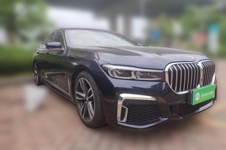 Used BMW 7 Series 2019 730Li M Sport Package Front Right 45 Deg