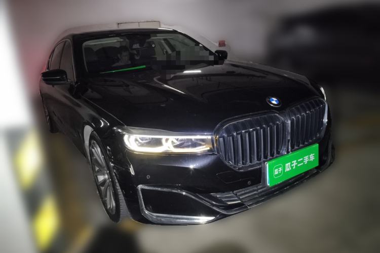 Used BMW 7 Series 2019 Restyled 740Li Leading Luxury Package Front Right 45 Deg