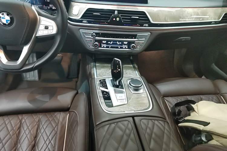 Used BMW 7 Series 2019 Restyled 740Li Leading Luxury Package Gear Lever