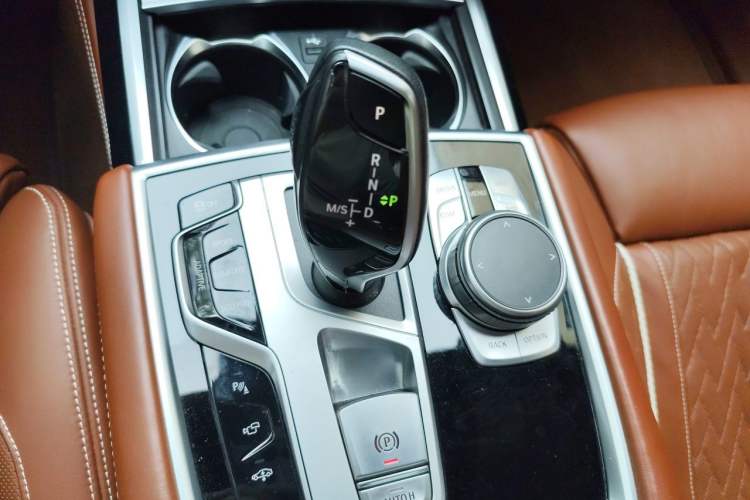 Used BMW 7 Series 2019 Restyled 740Li xDrive Executive M Sport Package Gear Lever