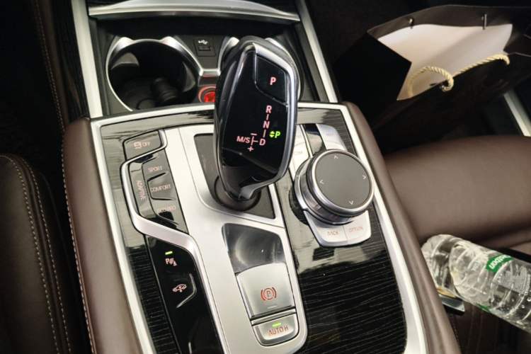 Used BMW 7 Series 2019 740Li Leading Model M Sport Package Gear Lever