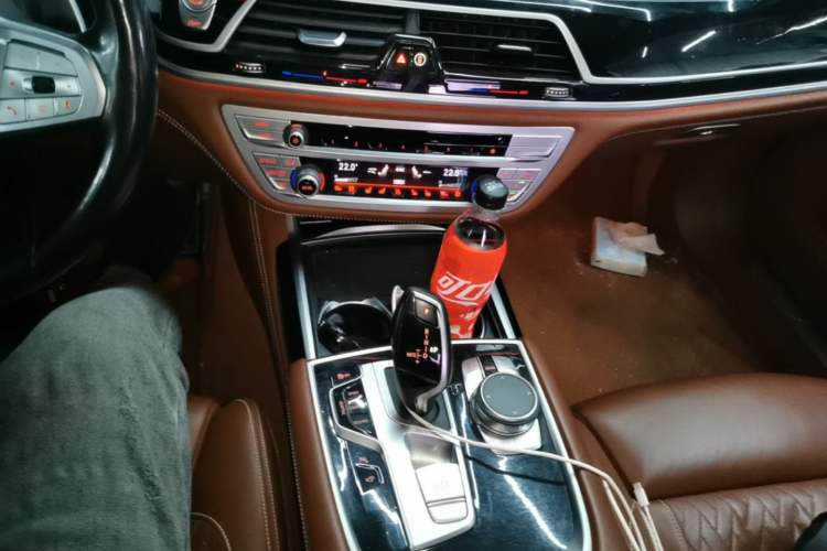 Used BMW 7 Series 2019 Updated 740Li Luxury Version M Sport Package Gear Lever