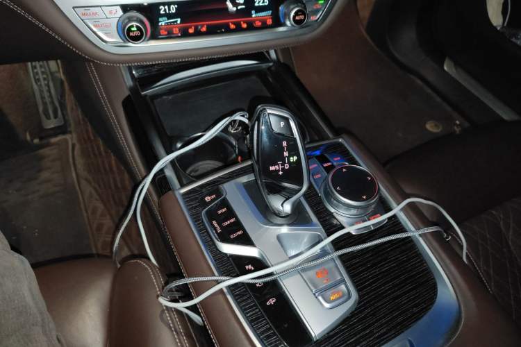 Used BMW 7 Series 2019 Updated 740Li Luxury Version M Sport Package Gear Lever