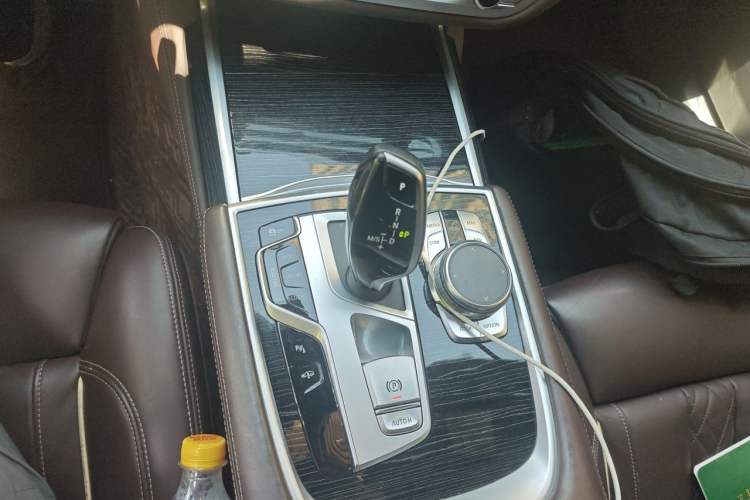 Used BMW 7 Series 2019 730Li M Sport Package Gear Lever