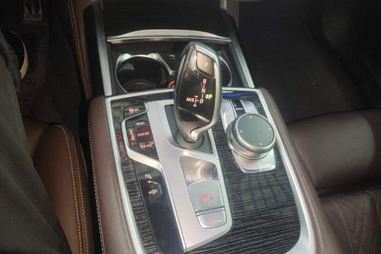 Used BMW 7 Series 2019 740Li Leading Model M Sport Package Gear Lever