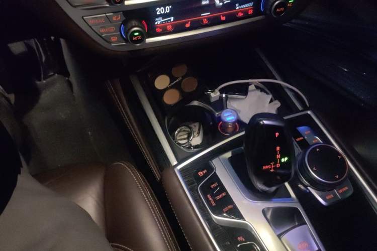 Used BMW 7 Series 2019 Restyled 740Li Leading Edition M Sport Package Gear Lever