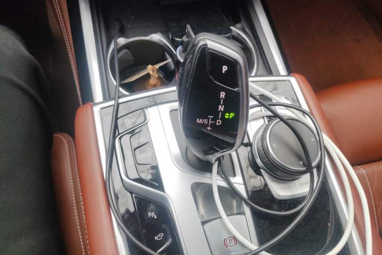 Used BMW 7 Series 2019 740Li xDrive Executive Luxury Package Gear Lever