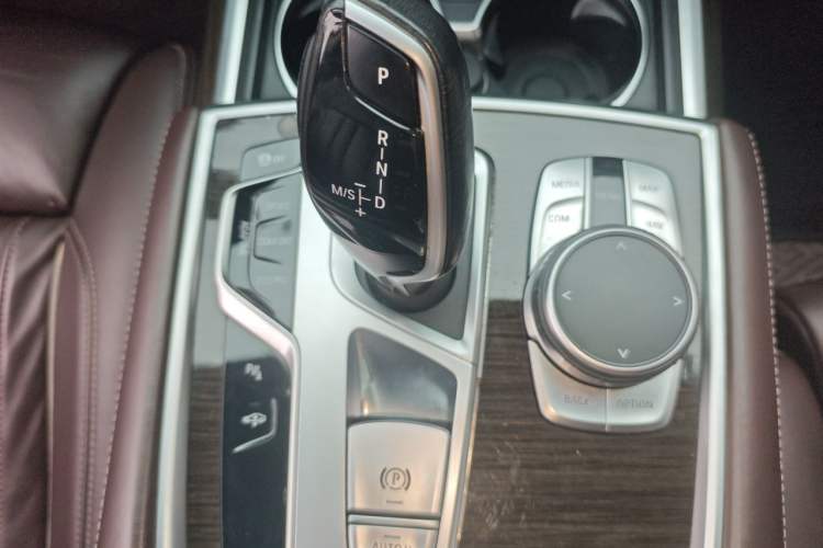 Used BMW 7 Series 2019 730Li Luxury Package Gear Lever