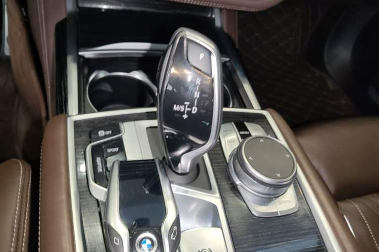 Used BMW 7 Series 2019 Restyled 740Li Leading Edition M Sport Package Gear Lever
