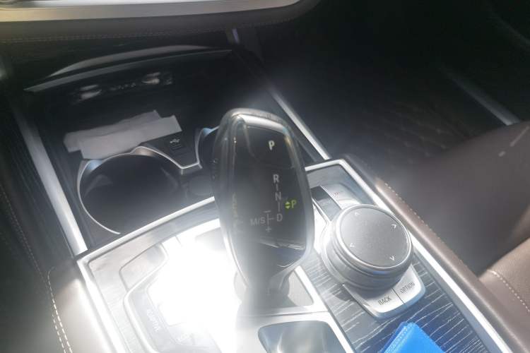 Used BMW 7 Series 2019 730Li M Sport Package Gear Lever
