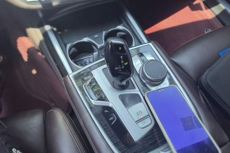 Used BMW 7 Series 2019 Restyled 740Li Leading Edition M Sport Package Gear Lever