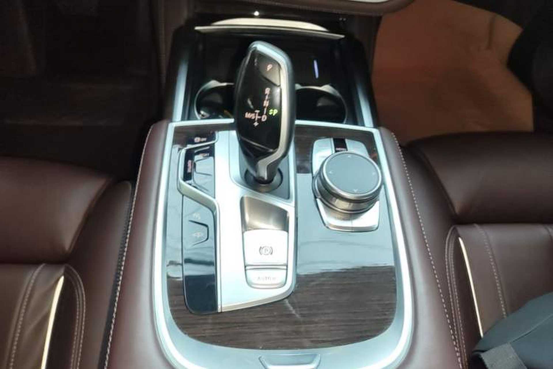 Used BMW 7 Series 2019 730Li Luxury Package Gear Lever