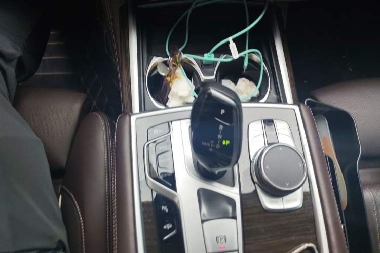 Used BMW 7 Series 2019 Updated 730Li Luxury Package Gear Lever