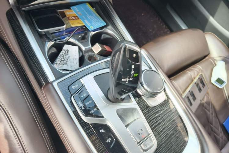Used BMW 7 Series 2019 730Li M Sport Package Gear Lever