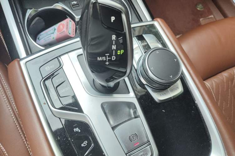 Used BMW 7 Series 2019 Updated 740Li Luxury Version M Sport Package Gear Lever