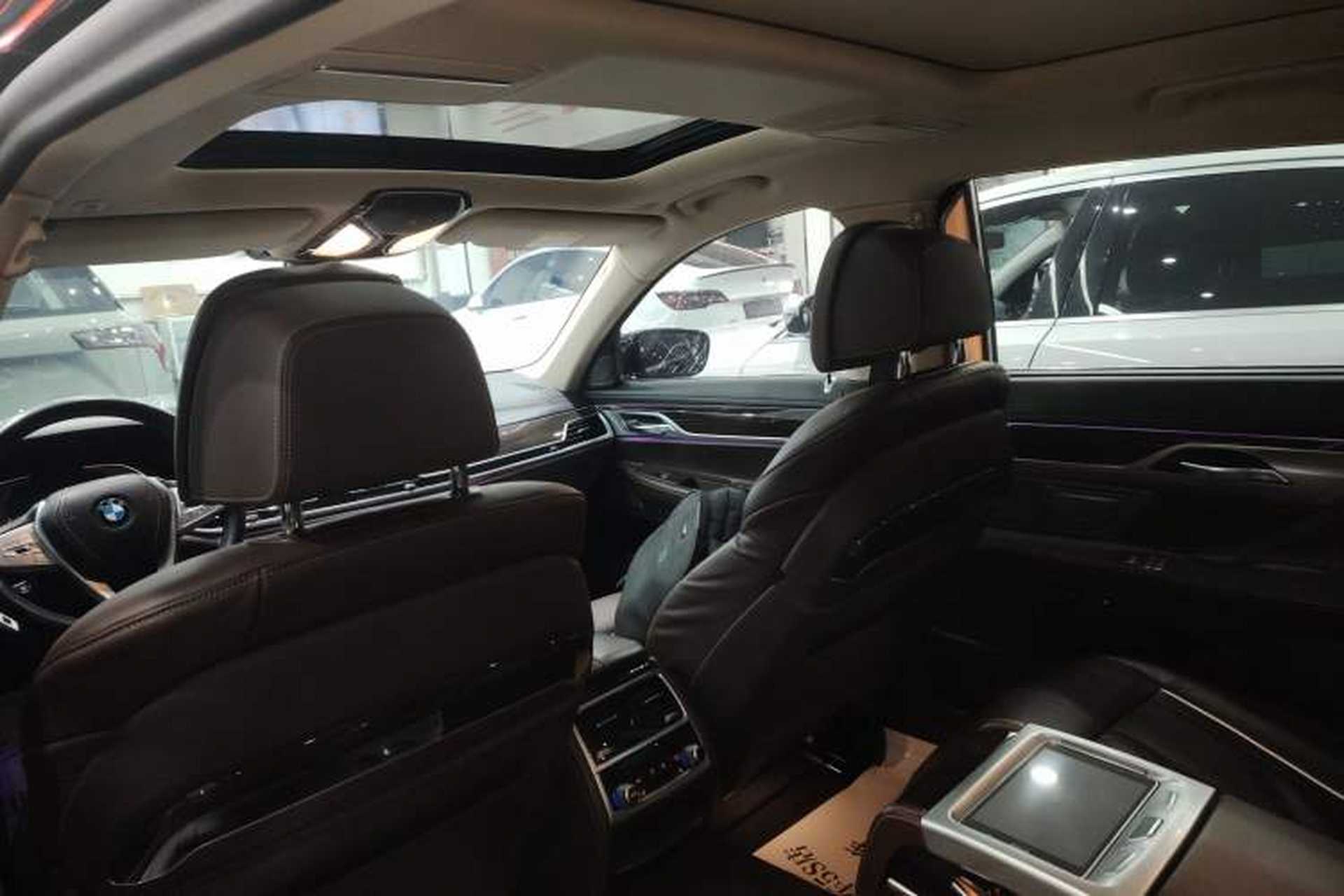 Used BMW 7 Series 2019 Updated 730Li Luxury Package Headliner