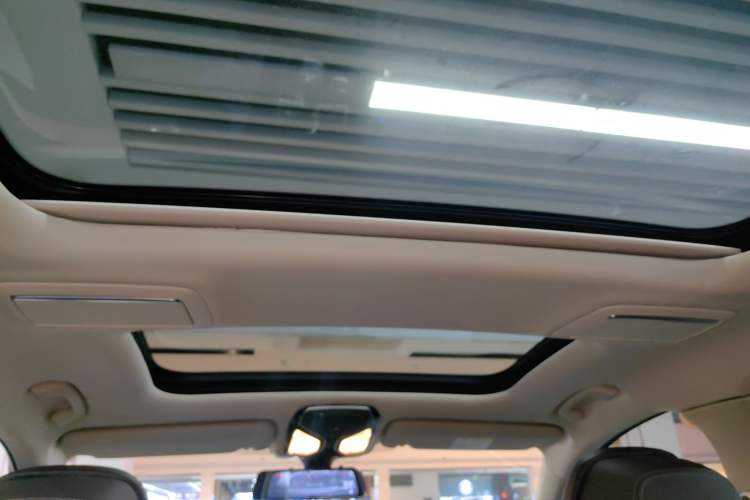 Used BMW 7 Series 2019 Updated 730Li Luxury Package Headliner