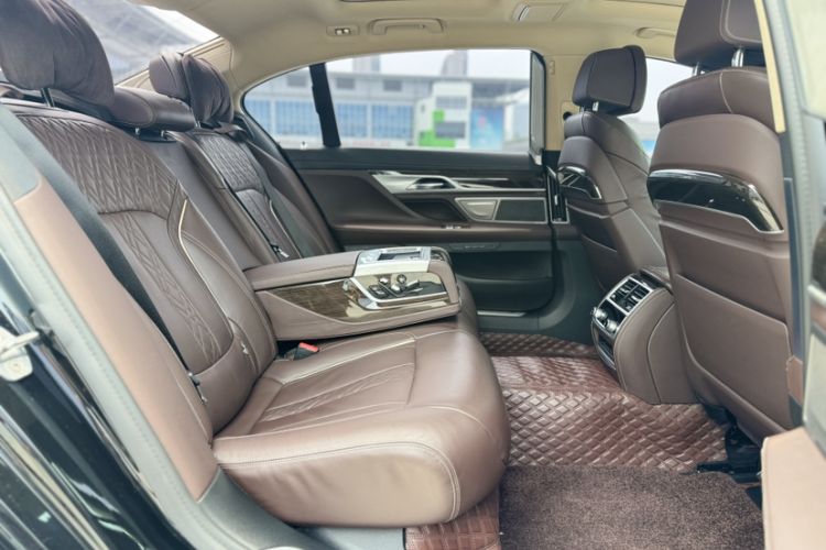 Used BMW 7 Series 2019 Updated 730Li Luxury Package Interior 1