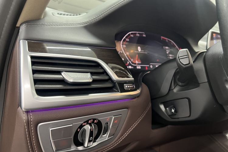 Used BMW 7 Series 2019 Updated 730Li Luxury Package Interior 2