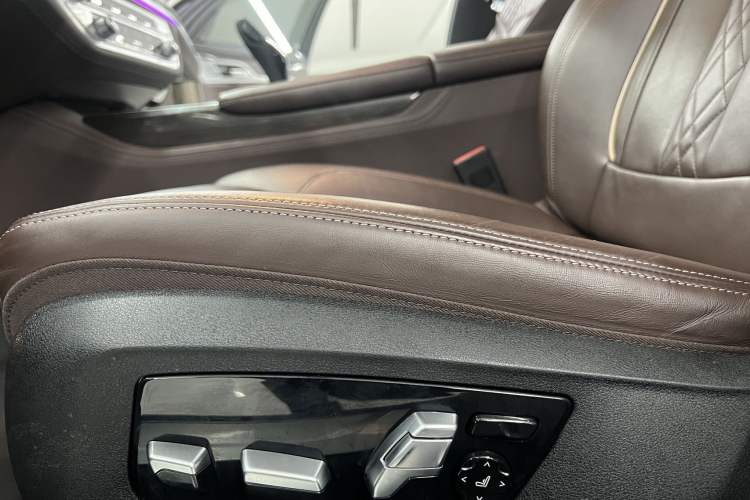 Used BMW 7 Series 2019 Updated 730Li Luxury Package Interior 3