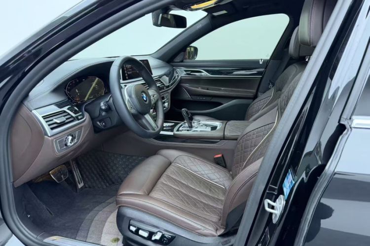 Used BMW 7 Series 2019 Restyled 740Li Leading Edition M Sport Package Interior 3