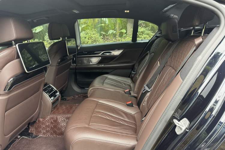 Used BMW 7 Series 2019 Restyled 730Li M Sport Package Interior 4
