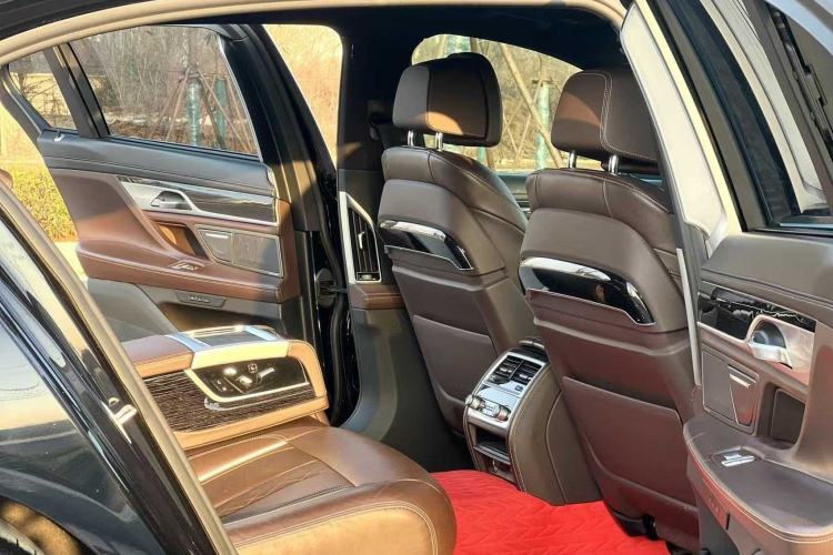 Used BMW 7 Series 2019 Restyled 730Li M Sport Package Interior 4