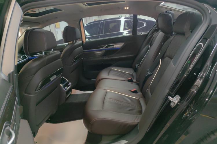 Used BMW 7 Series 2019 Updated 730Li Luxury Package Interior 4