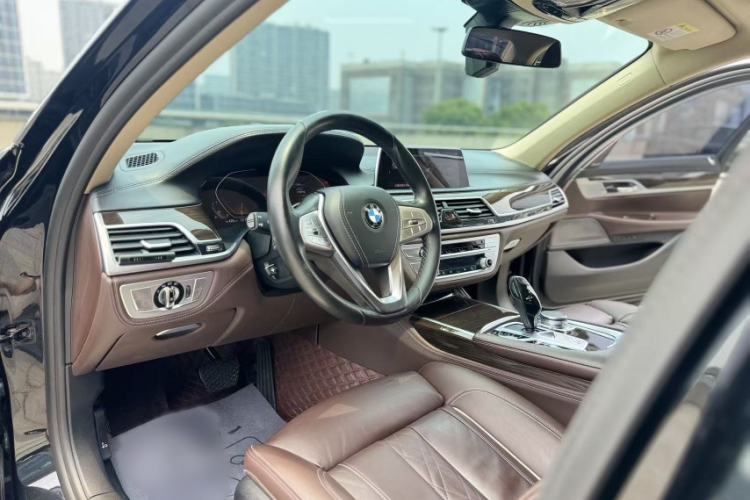 Used BMW 7 Series 2019 Updated 730Li Luxury Package Interior 4