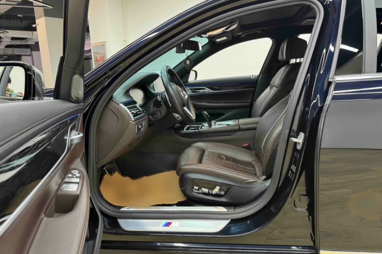 Used BMW 7 Series 2019 Restyled 730Li M Sport Package Interior 5