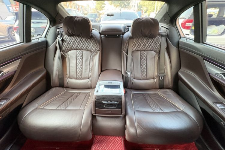 Used BMW 7 Series 2019 730Li M Sport Package Interior 6