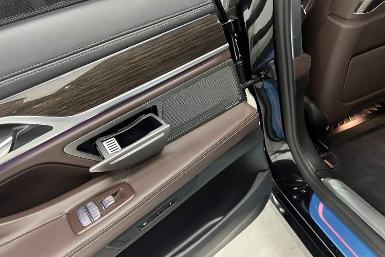 Used BMW 7 Series 2019 Updated 730Li Luxury Package Interior 6