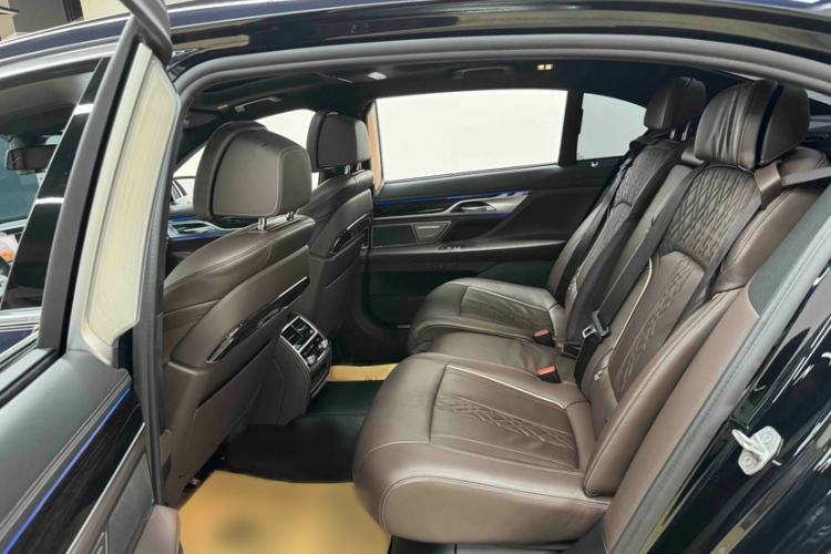 Used BMW 7 Series 2019 Restyled 730Li M Sport Package Interior 6