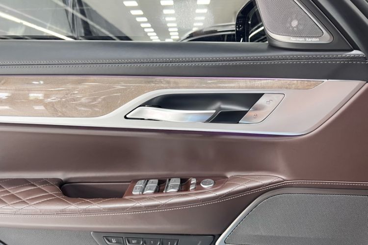 Used BMW 7 Series 2019 Restyled 740Li Leading Luxury Package Interior 6