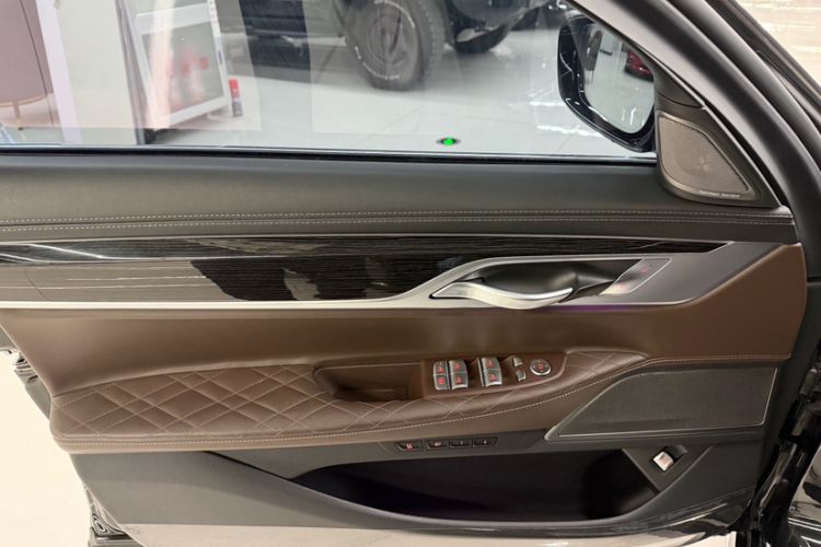 Used BMW 7 Series 2019 Restyled 740Li Leading Edition M Sport Package Interior 7