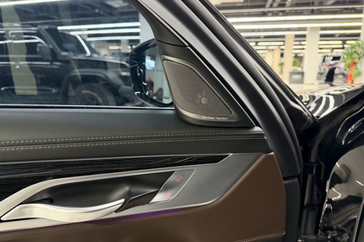Used BMW 7 Series 2019 Restyled 740Li Leading Edition M Sport Package Interior 8