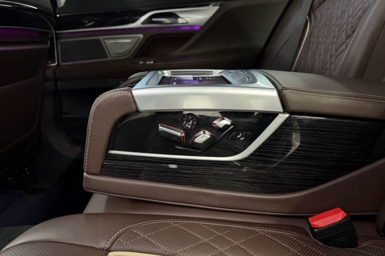 Used BMW 7 Series 2019 Restyled 740Li Leading Edition M Sport Package Interior 9