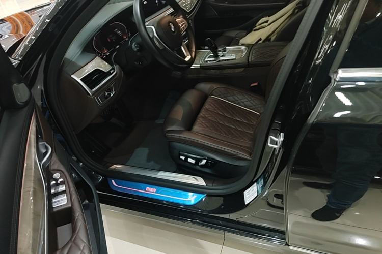Used BMW 7 Series 2019 Restyled 740Li Leading Luxury Package Left Front Seat