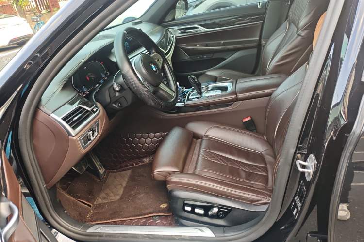 Used BMW 7 Series 2019 740Li Leading Model M Sport Package Left Front Seat