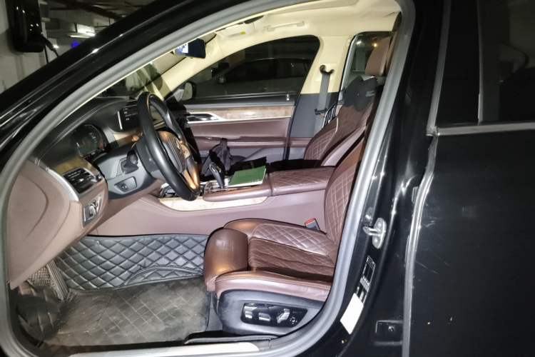 Used BMW 7 Series 2019 Restyled 740Li Leading Luxury Package Left Front Seat