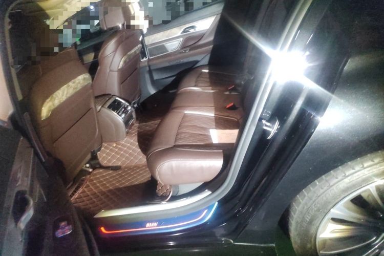 Used BMW 7 Series 2019 740Li Leading Edition Luxury Package Left Rear Seat